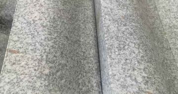 无锡芙蓉白S型拉丝面路沿石
