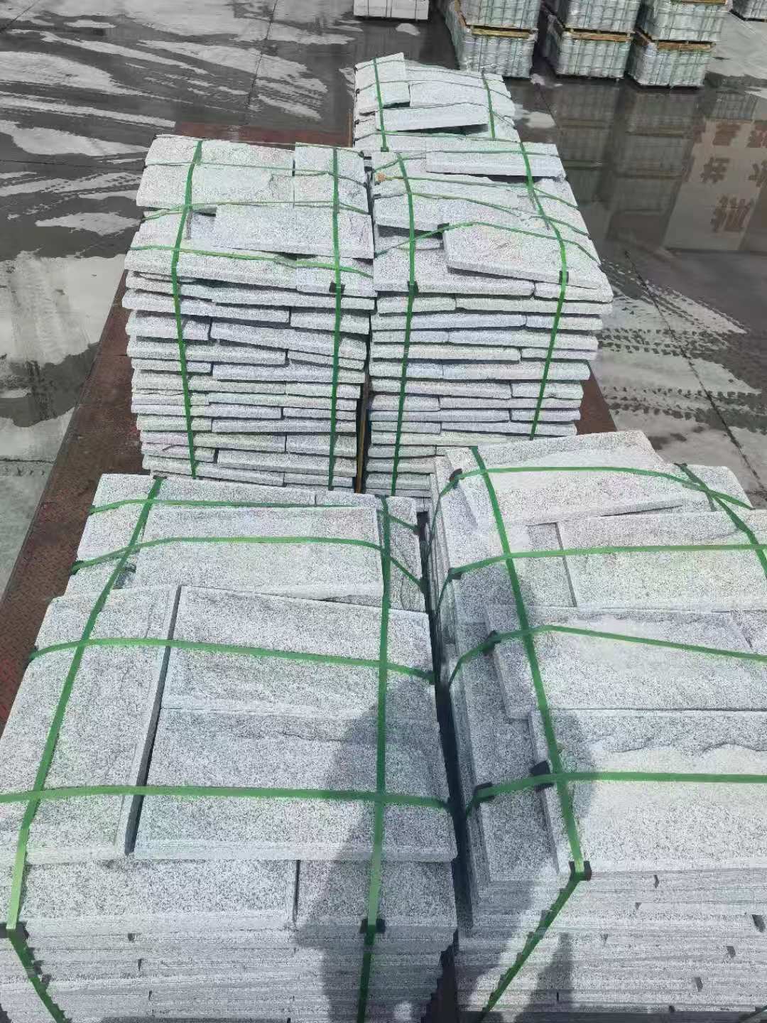 无锡 芝麻白蘑菇石装车出货