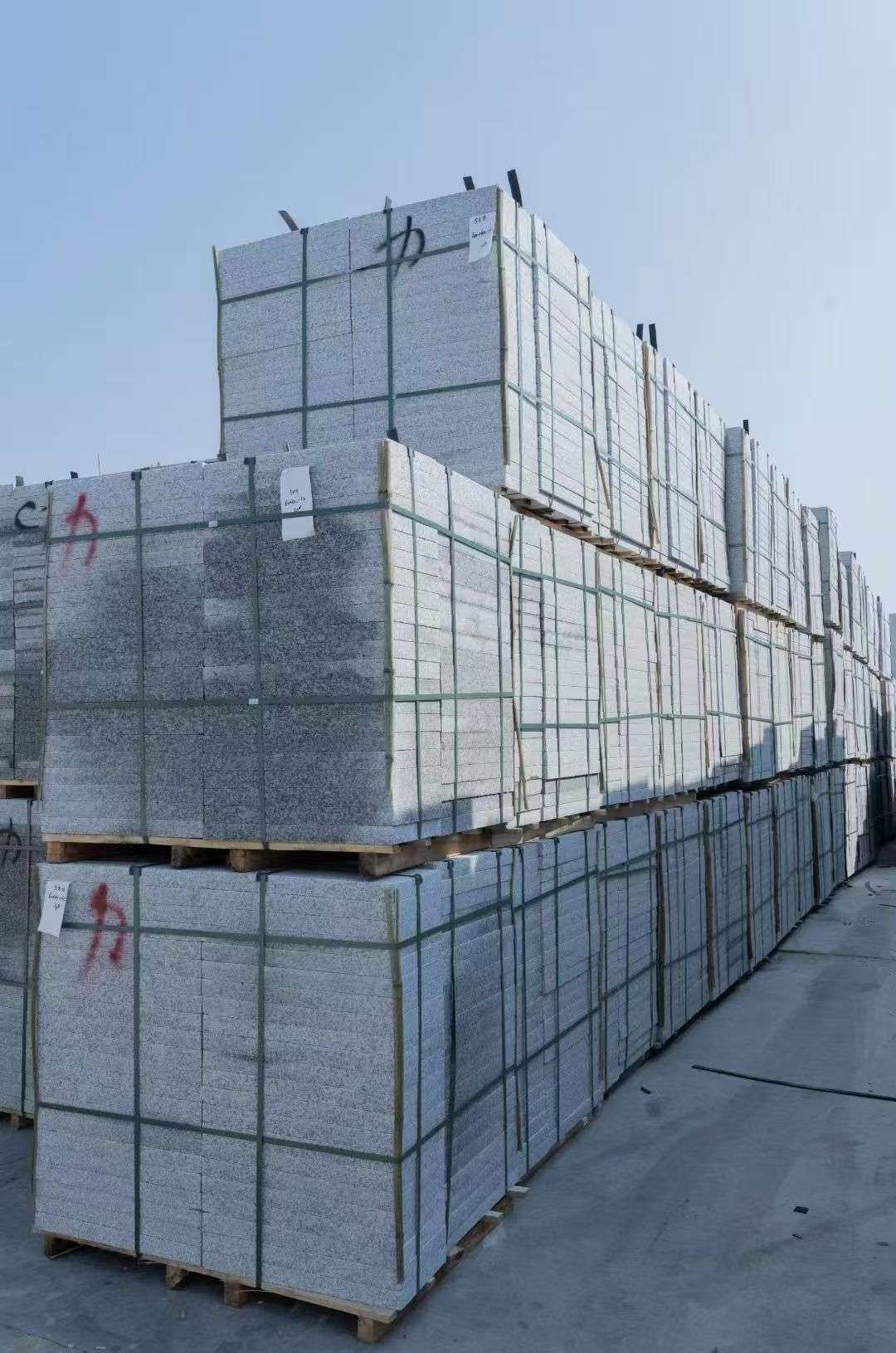 无锡 芙蓉白、大花白、小白花荔枝面成品地铺石