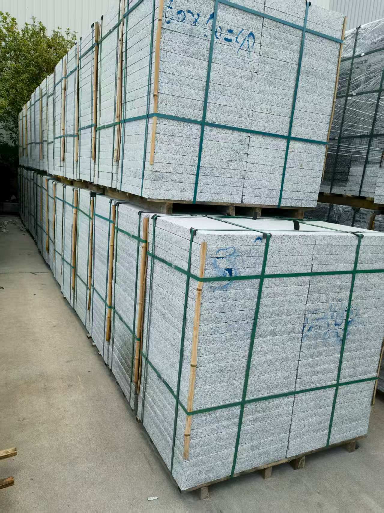 无锡 大花芙蓉白火烧成品，市政园林广场地铺石