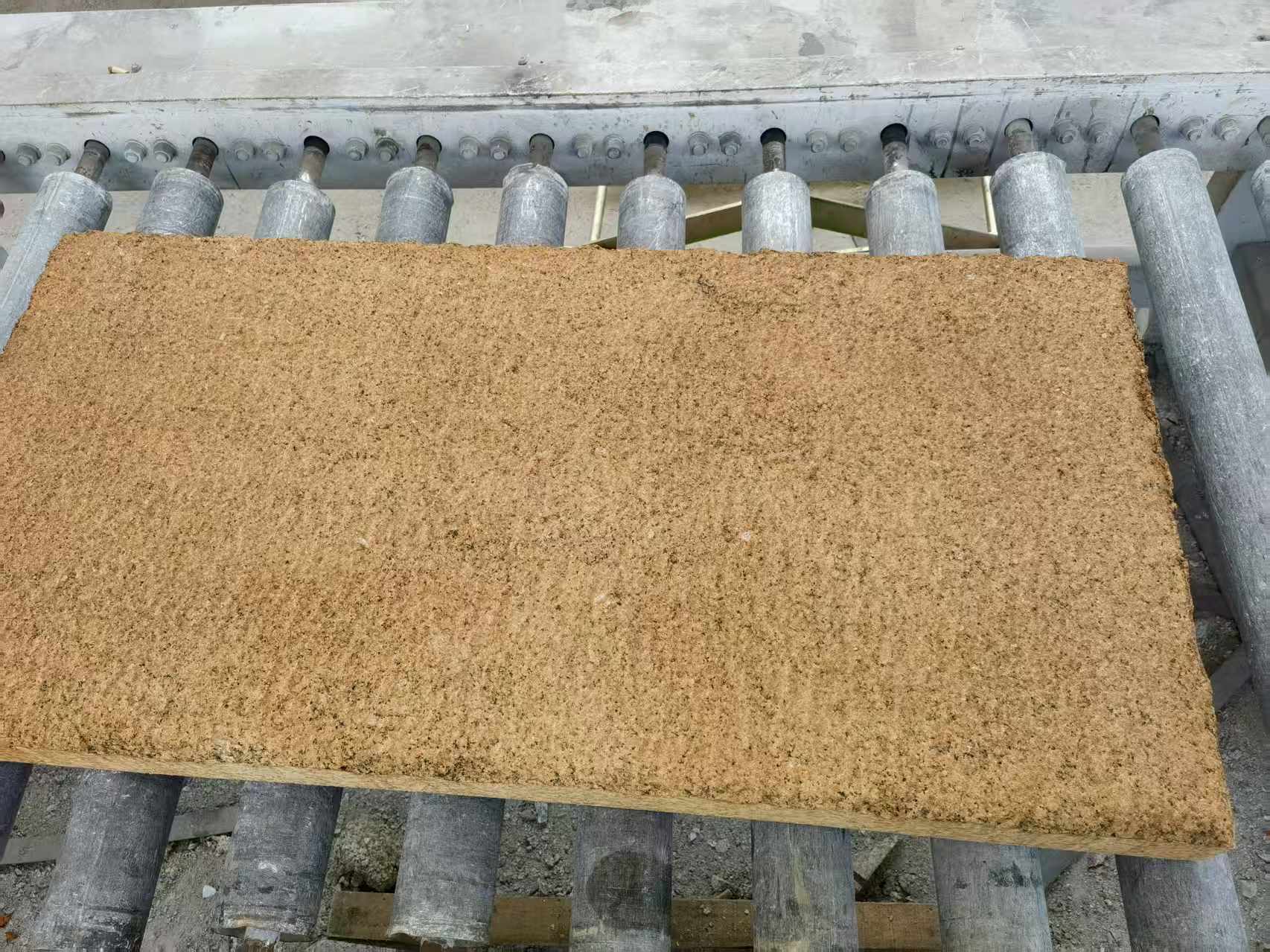 无锡 菠萝面老石板，做旧仿古石，流水线生产加工